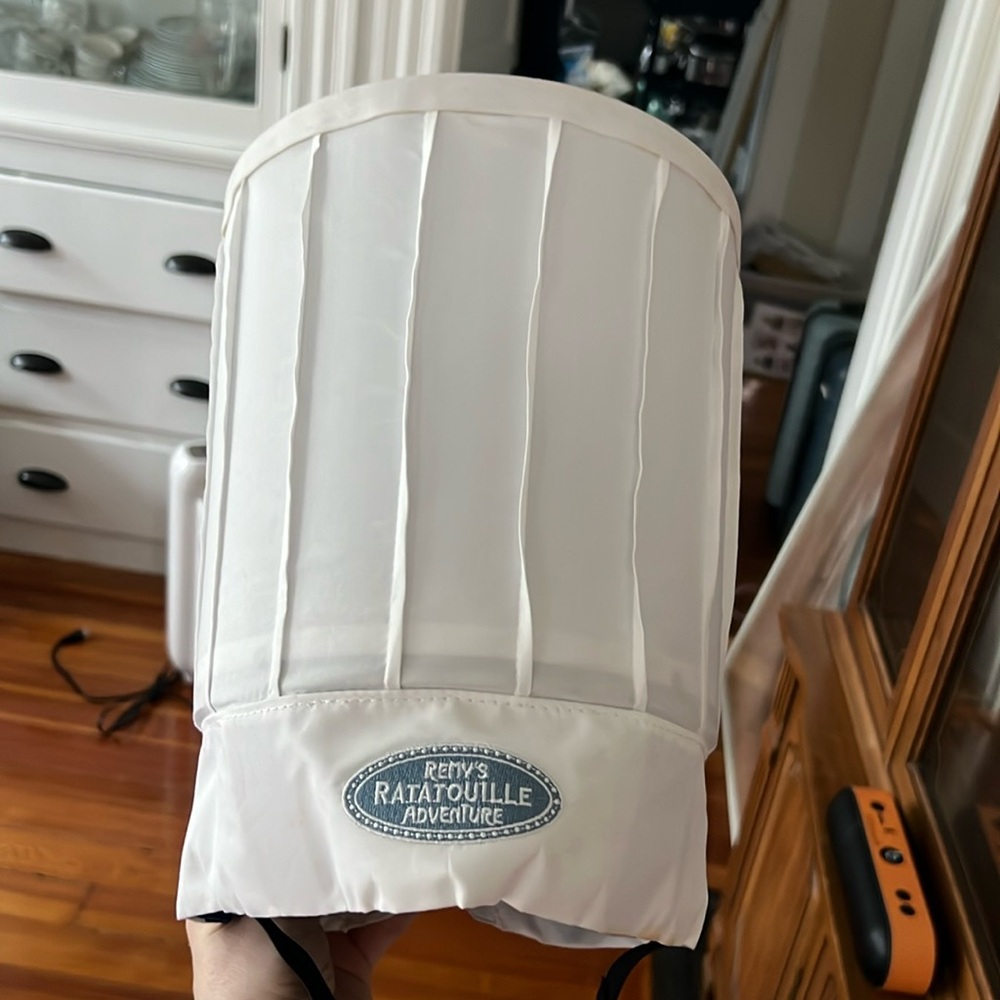 NWT Remy’s Ratatouille Adventure Chef Hat